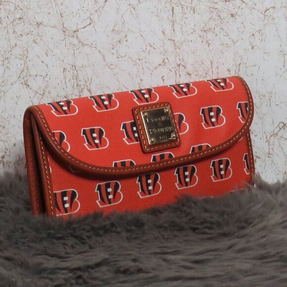 Dooney & Bourke NFL Cincinnati Bengals Continental Clutch Wallet (Orange) - Picture 3 of 9